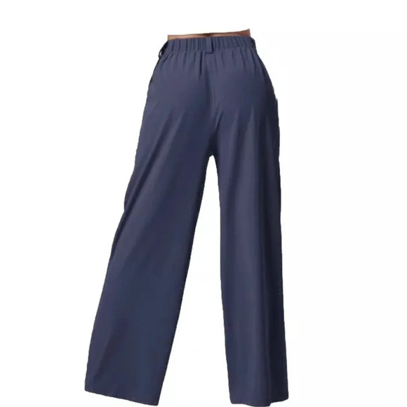 Halara NWT Women's M Dark Navy High Waisted Pockets Plicated Wide Leg Work Pants - Picture 3 of 9